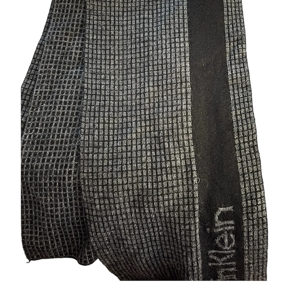 Calvin Klein Black Gray Logo Geometric Knit Scarf 100% Acrylic